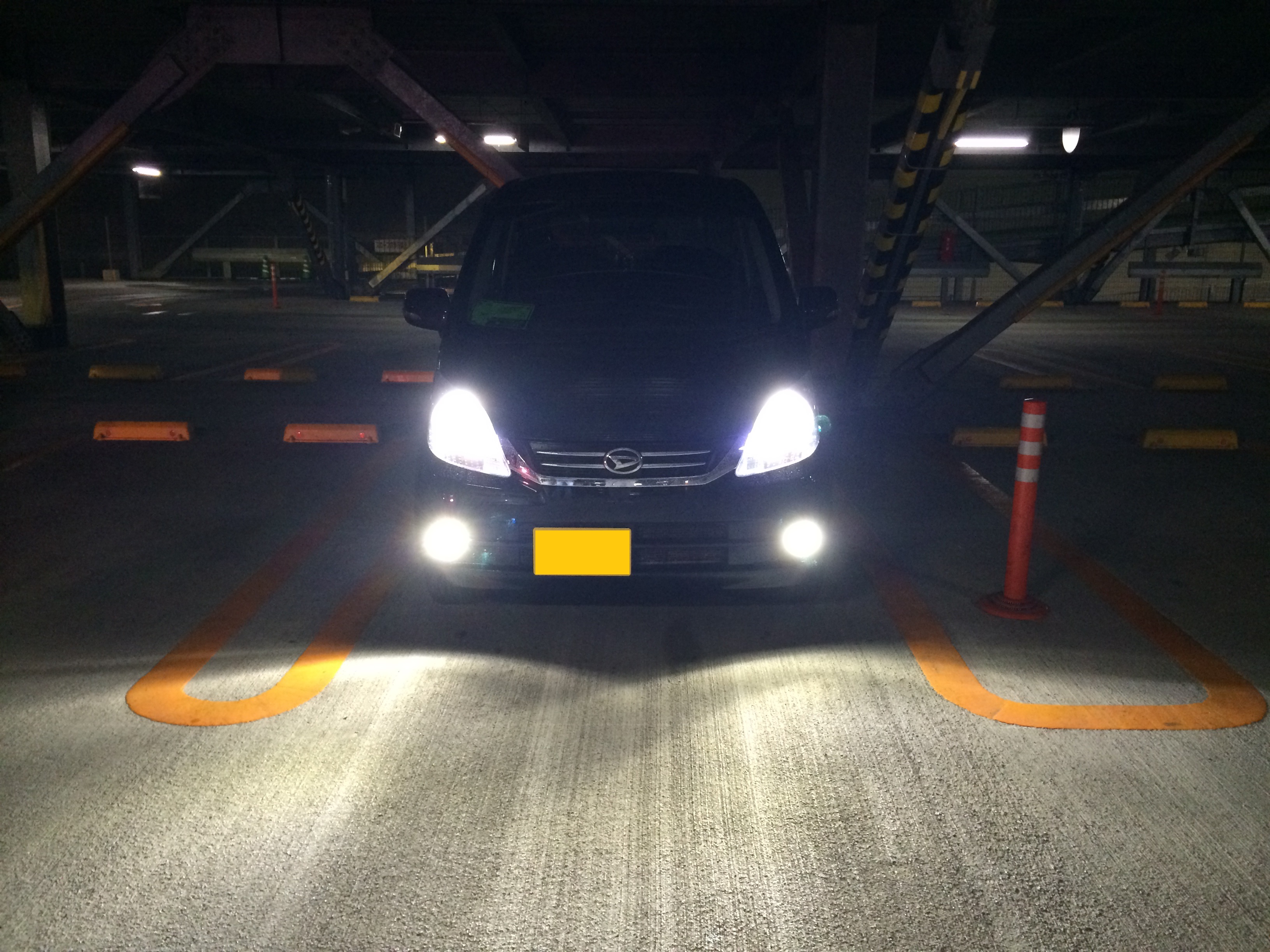 車 夜 ライト Kuruma